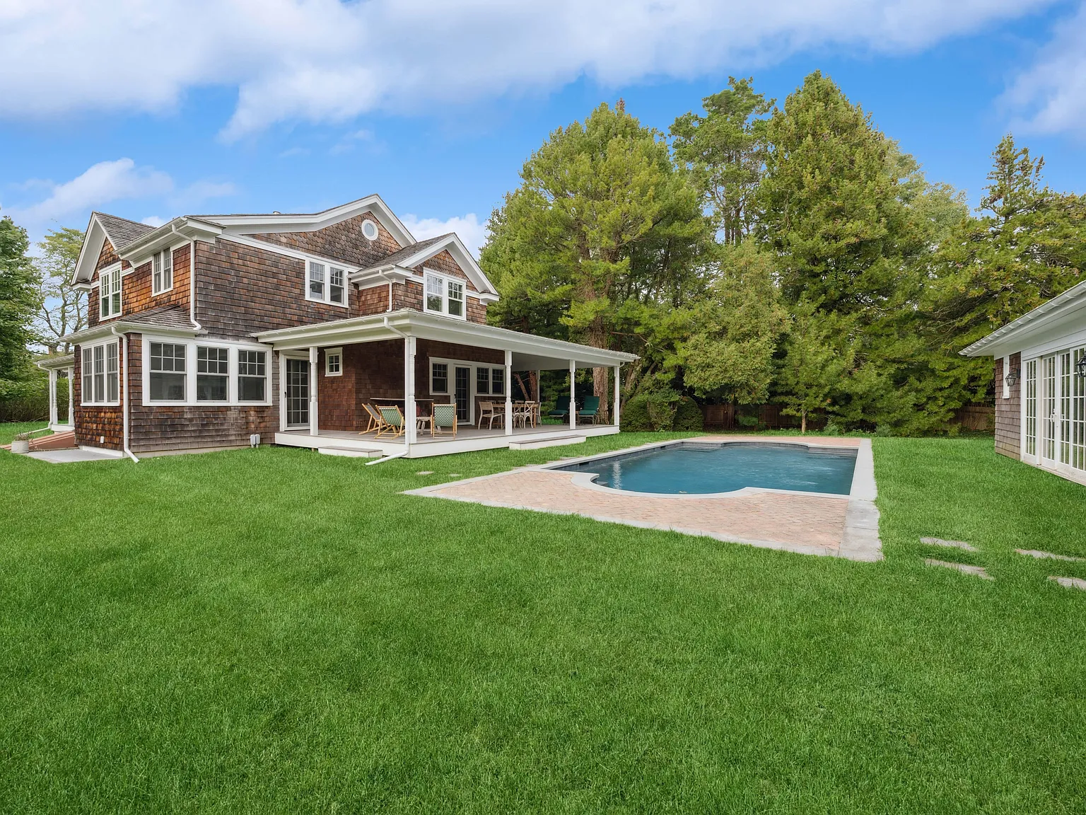 Fully Renovated Classic Southampton Village Home — Photo 1