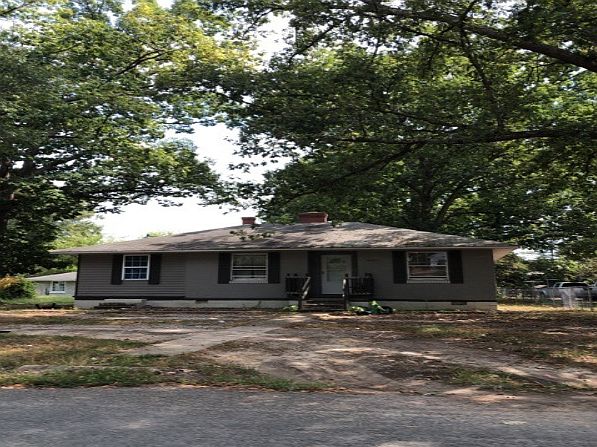 1st image of 1429 Talbert Dr