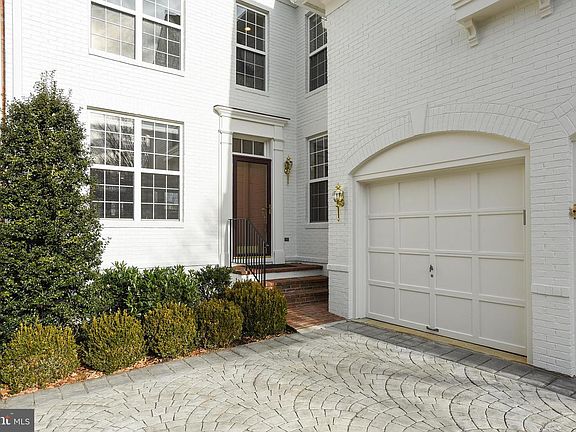 5th image of 18420 Lanier Island Sq