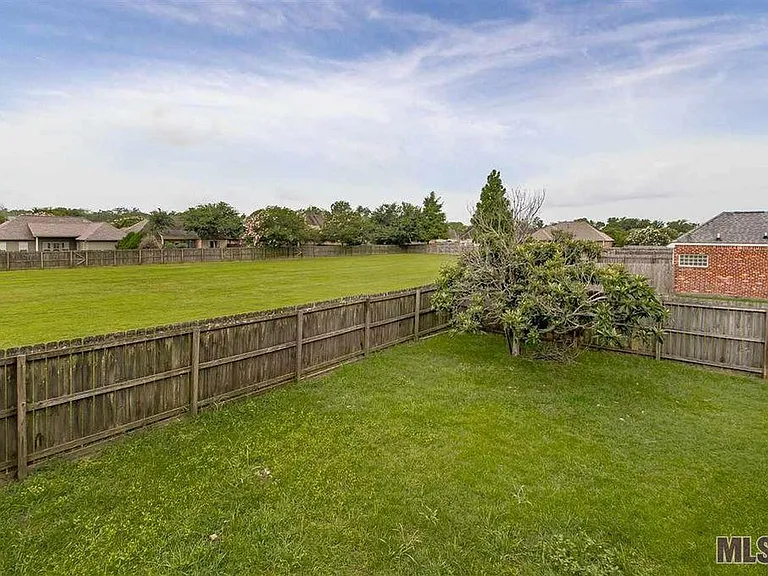 10418 Springridge Ave — Photo 21