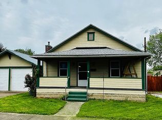 651 8th St, Saint Albans, WV 25177