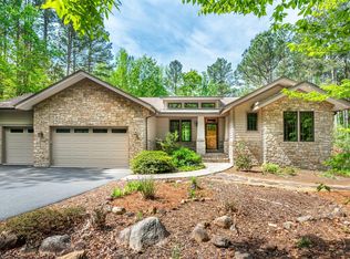 201 Summergate Cir, Chapel Hill, NC 27516