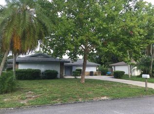 617 Eastview Rd, Largo, FL 33770