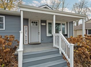 8761 Riverside Dr, Brighton, MI 48116