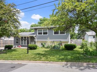 119 Madison St, Batavia, IL 60510