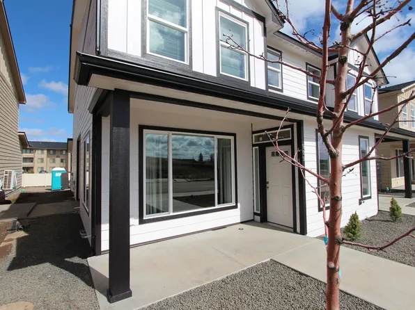 1013 Greenfield Dr, Cheney, WA 99004