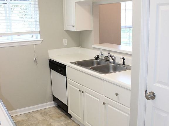 4th image of 4133 Blind Brook Ct