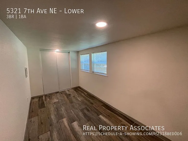 5321 7th Ave NE #LOWER — Photo 11