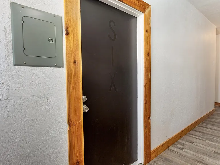 5420 S Tacoma Way — Photo 3