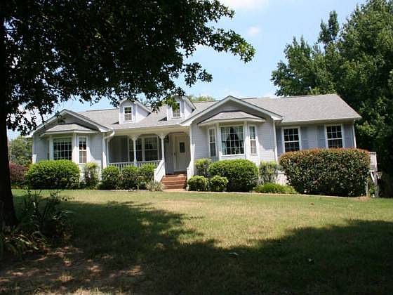 1st image of 496 N Walker Ln