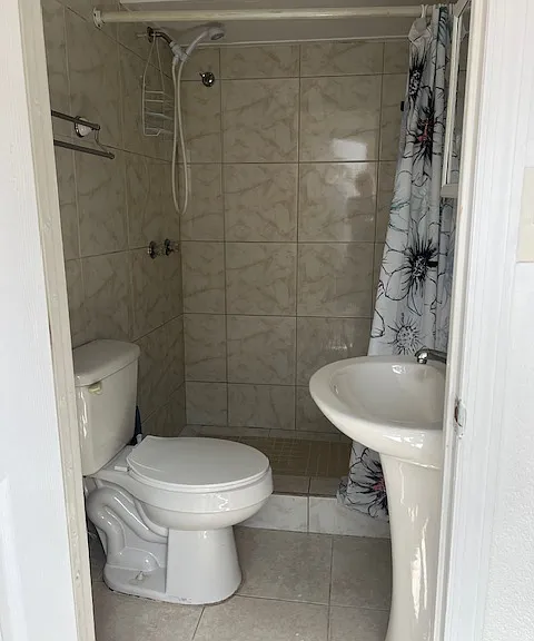 19233 NW 42nd Ct — Photo 5