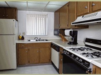 1st image of 834 Washington Ave APT 2
