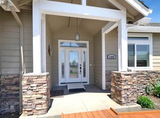 1688 Vera Dr, Springfield, OR 97477