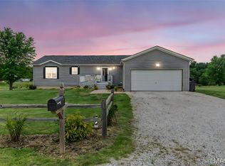 115 Bethel Branch Ct, Hawk Point, MO 63349