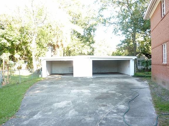 2nd image of 3172 Belden Cir