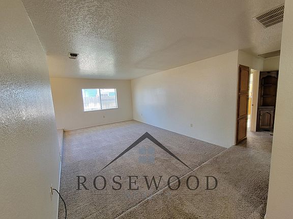 4th image of 1407 Greenwich Dr