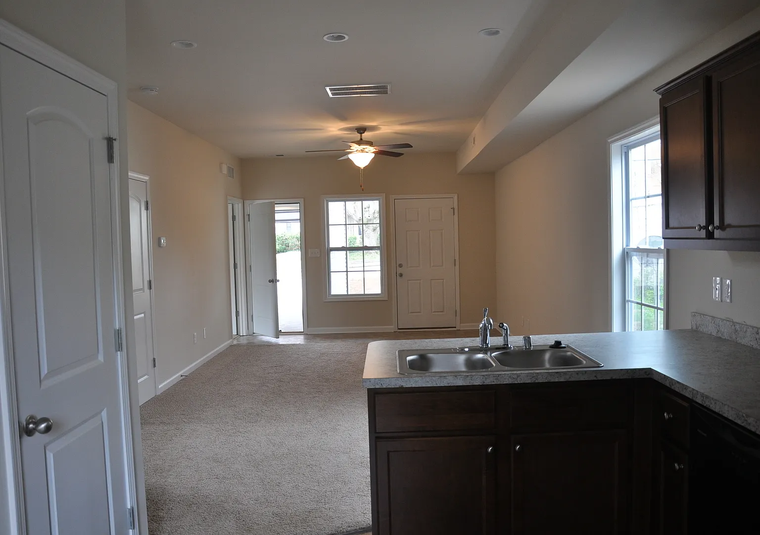 Pre-Leasing Now for Fall Semester 2026 — Photo 4