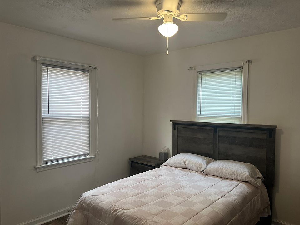 1st image of 710 Kelton Ave #710