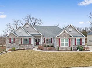 105 Castlewood Estates Dr, O'Fallon, MO 63368