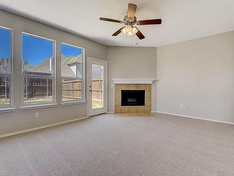 1516 Cedar Brook Ct — Photo 12