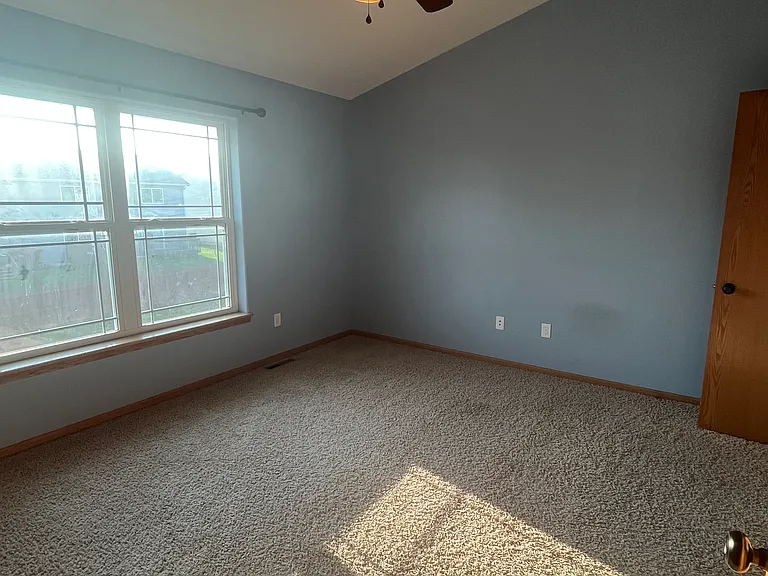 235 N Park Ridge Rd — Photo 8