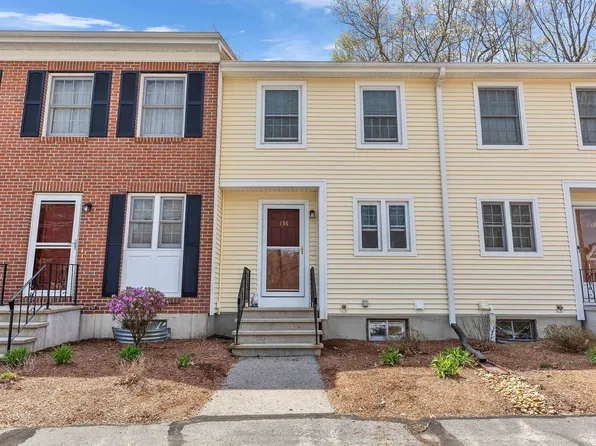136 Fox Hollow Way, Manchester, NH 03104