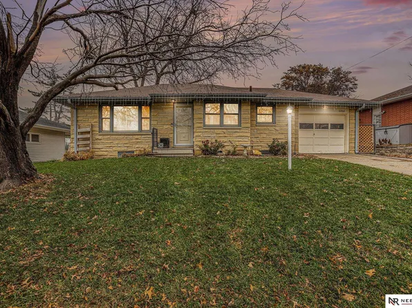 6100 Lexington Ave, Lincoln, NE 68505