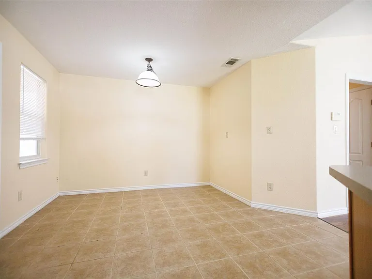 164 Kaeleku Ln — Photo 8