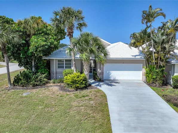 2 Windward Ter, Placida, FL 33946