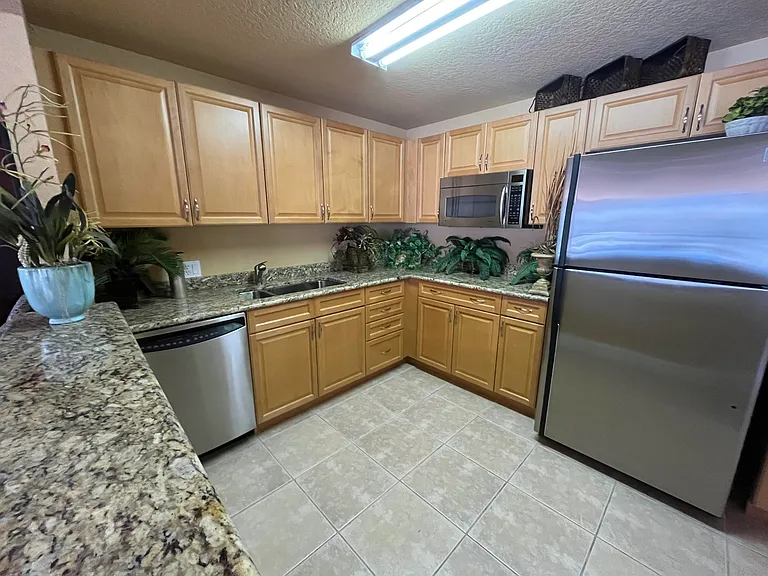 1000 Spanish River Rd #1F — Photo 27