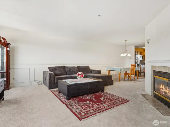 7818 228th Street SW #106, Edmonds, WA 98026