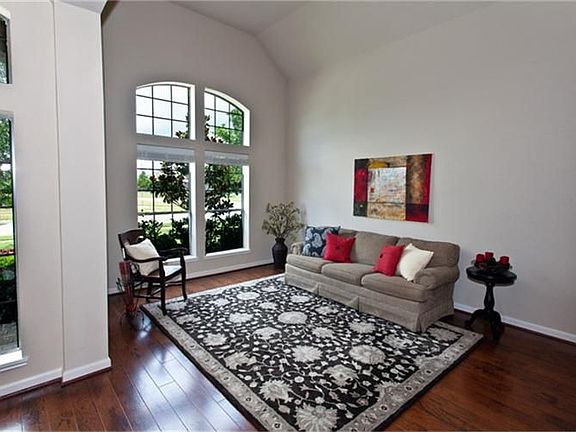 4th image of 1002 Broad Bay Ln