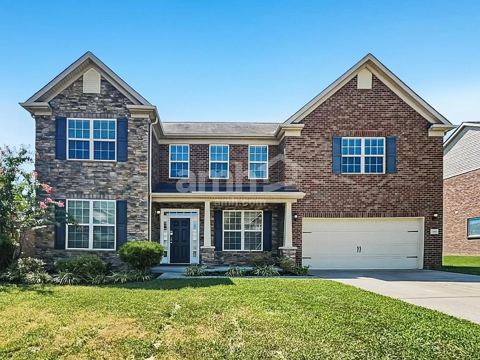 1011 Lacebark Ln