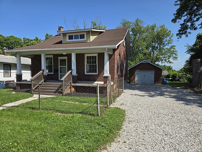 3532 Fullerton Ave — Photo 5
