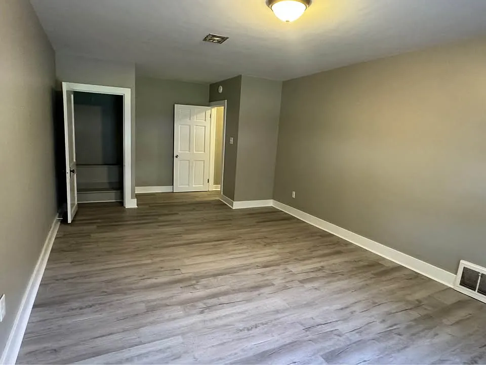 552C Main St, New York Mills — Photo 4