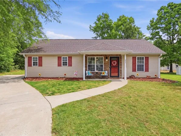 403 Northridge Dr, Eden, NC 27288