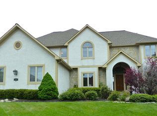 678 Southbluff Dr, Westerville, OH 43082