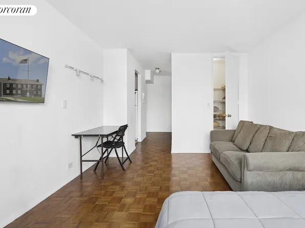 393 West 49th Street image 2 of 10