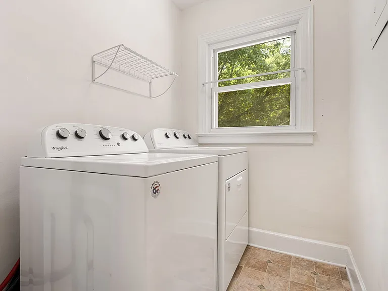 2816 Broad St — Photo 9