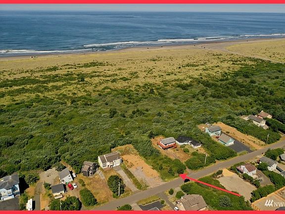 5th image of 555 Sand Dune Ave SW