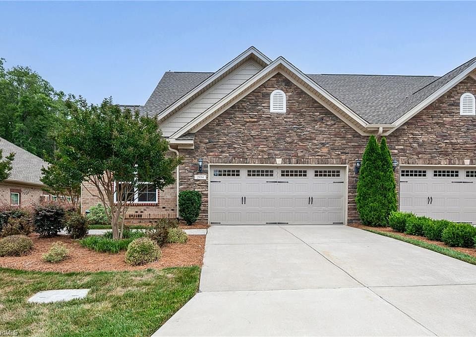 1st image of 2934 York Place Dr