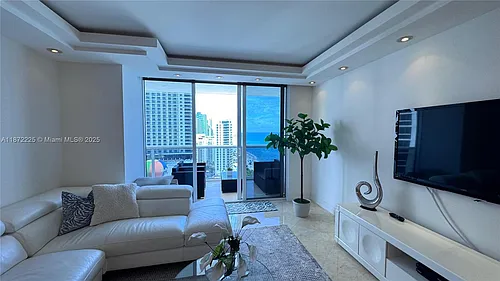 1830 S Ocean Dr #2026-2211 Photo 1