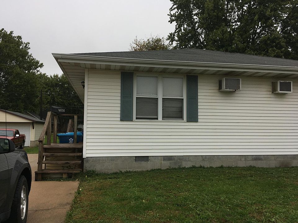 2nd image of 705 E Livingston St