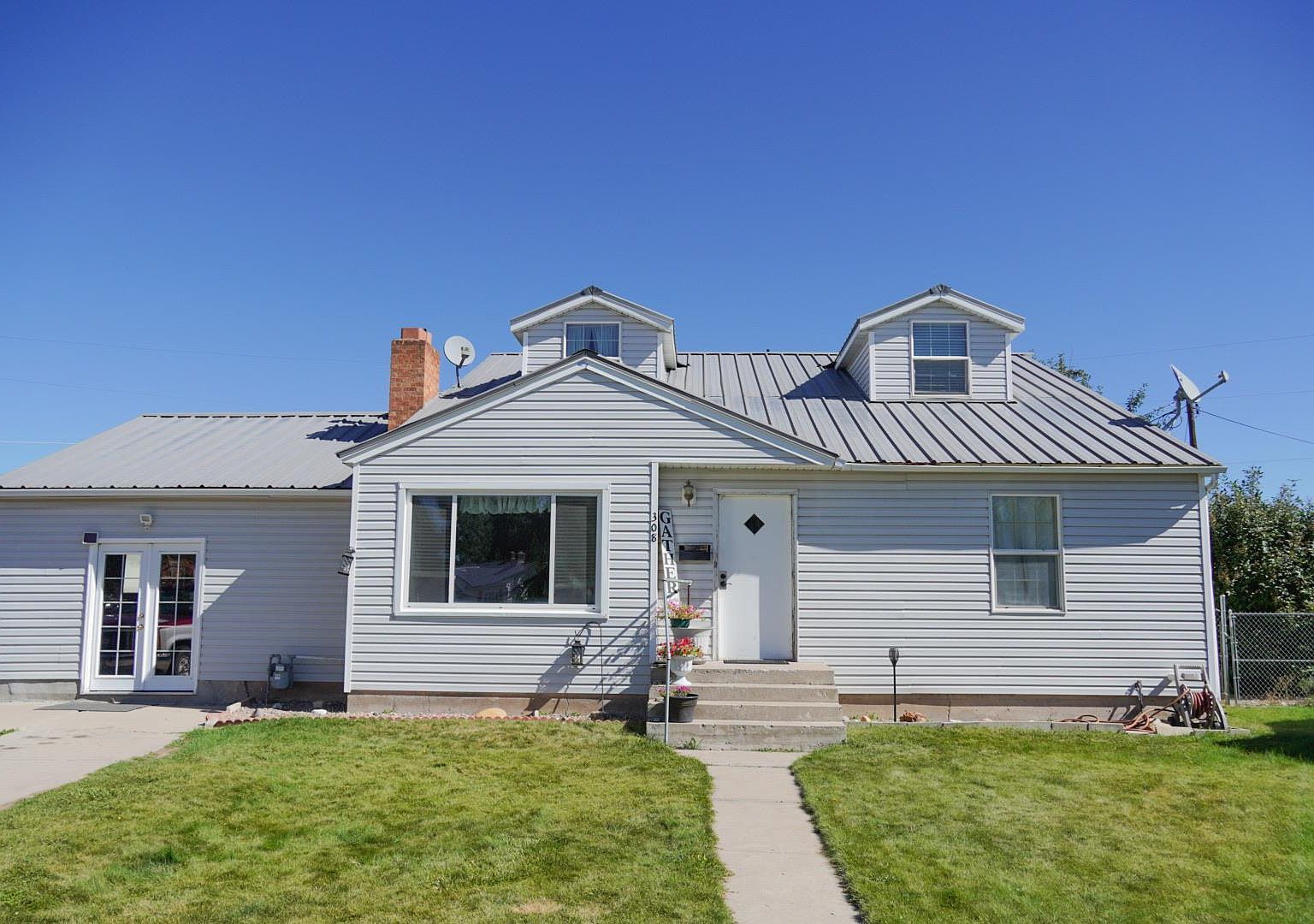 308 Circle Dr, Montpelier, ID 83254 | Zillow