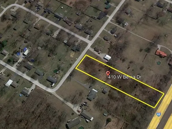 410 W Berna Dr, Scottsburg, IN 47170