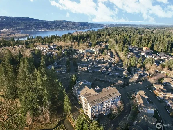 22535 SE Highland Circle #302, Issaquah, WA 98029