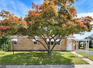 528 N Enola Dr, Enola, PA 17025