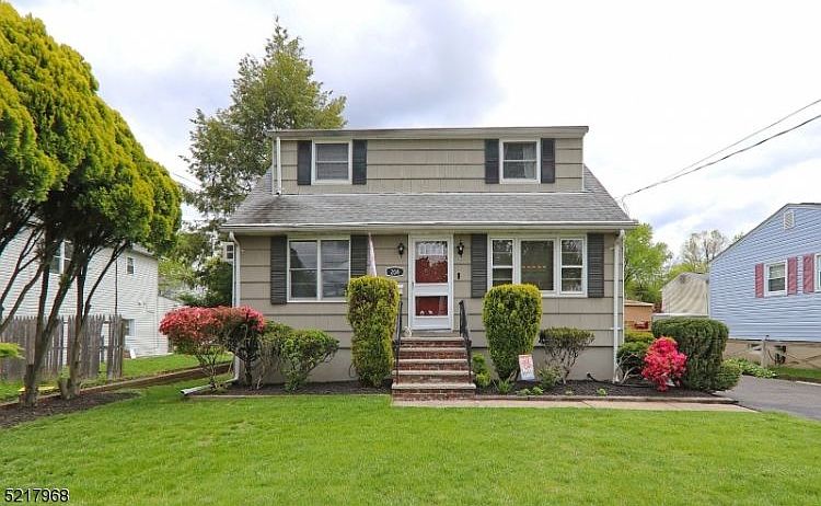 1st image of 208 2nd St