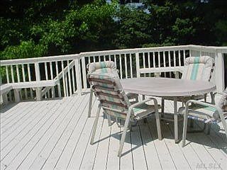 2nd image of 2 Forsythe Meadow Ln