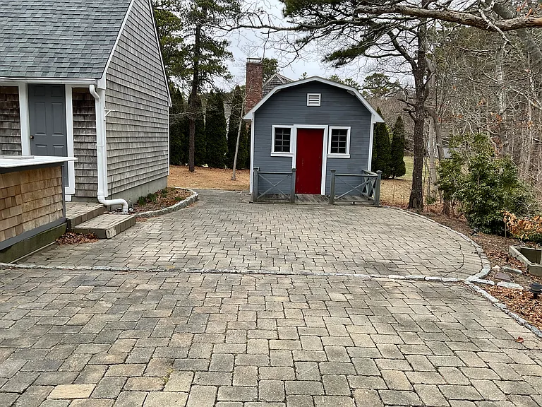 Double-sided shed